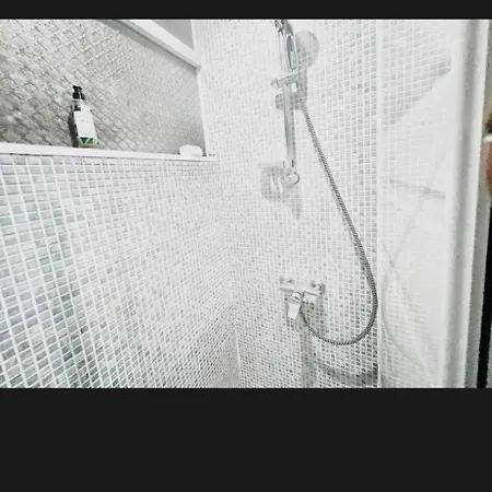 Alcantara Lx * ליסבון